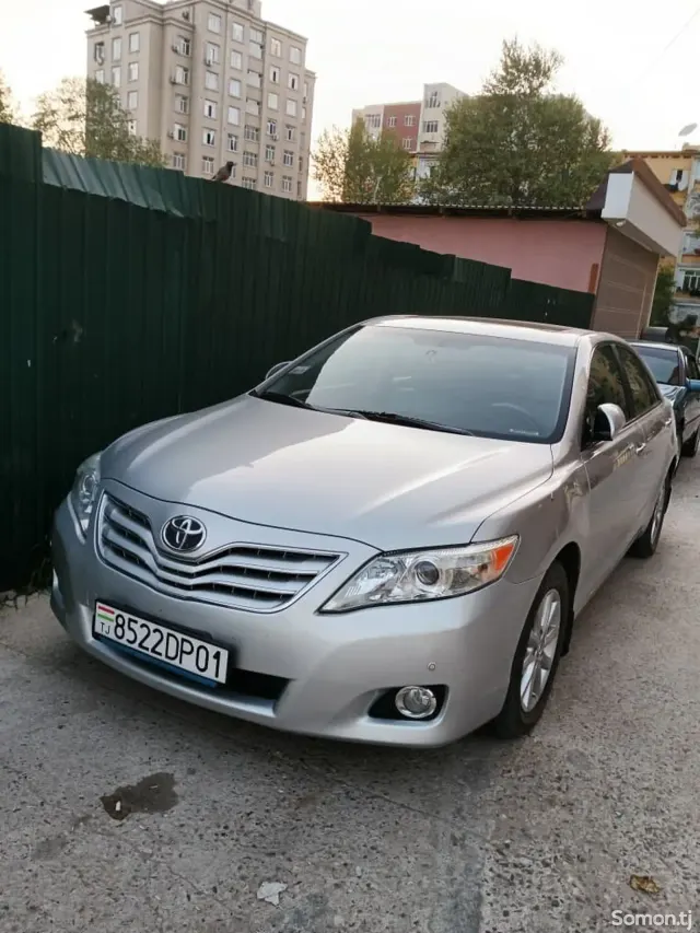 Toyota Camry 2011 · 2.5 AT