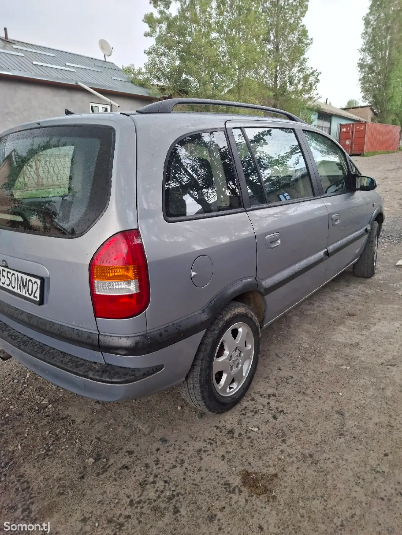 Opel Zafira 2002 · 1.8 MT