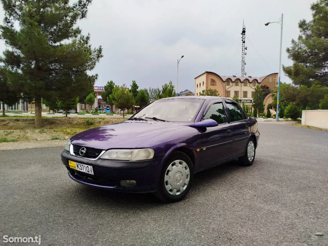 Opel Vectra B 1996 · 1.6 MT