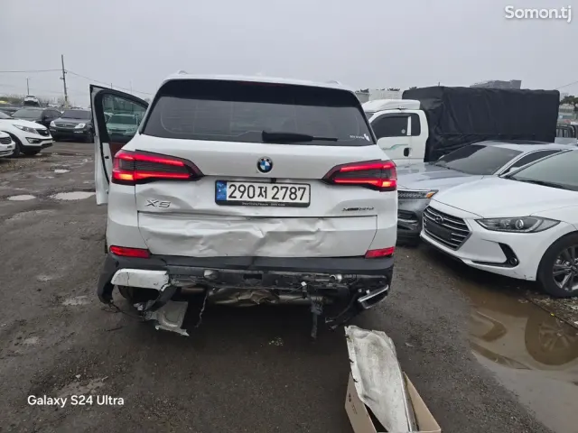BMW X5 2022 · 3.0 AT
