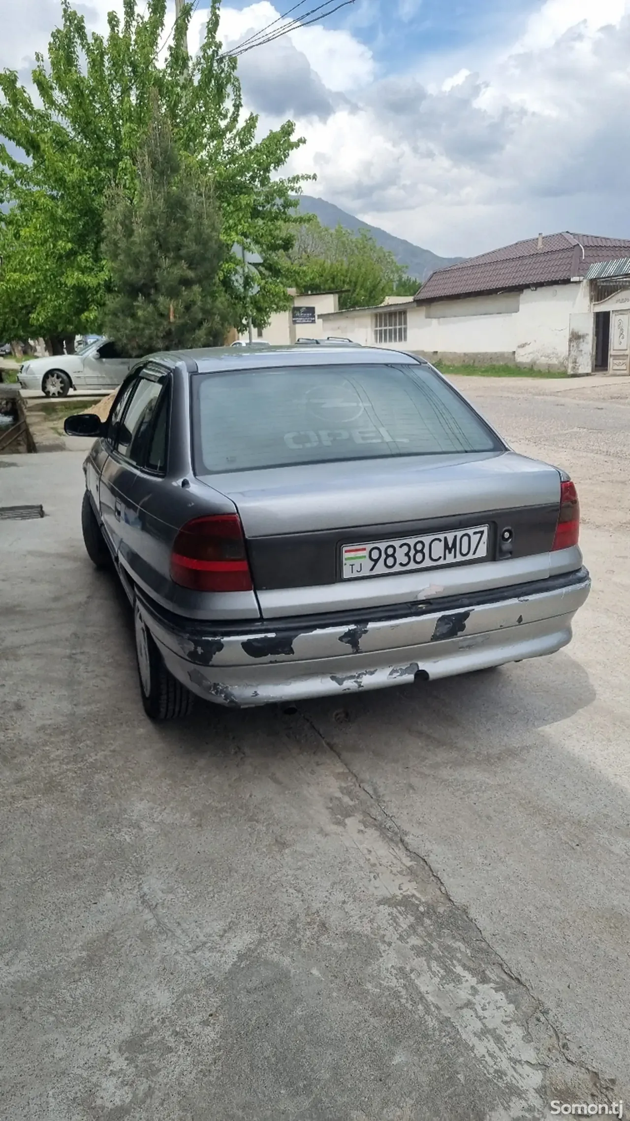 Opel Astra H 1995 · 1.6 MT