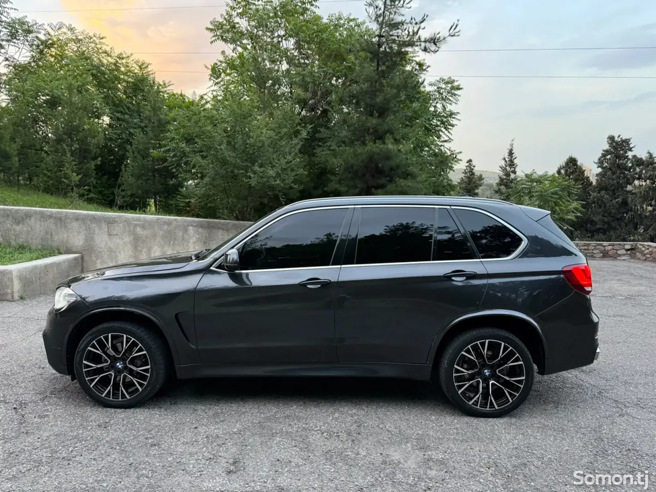 BMW X5 2015 · 3.5 AT