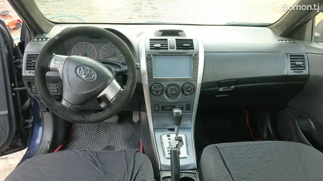 Toyota Corolla 2011 · 1.8 AT