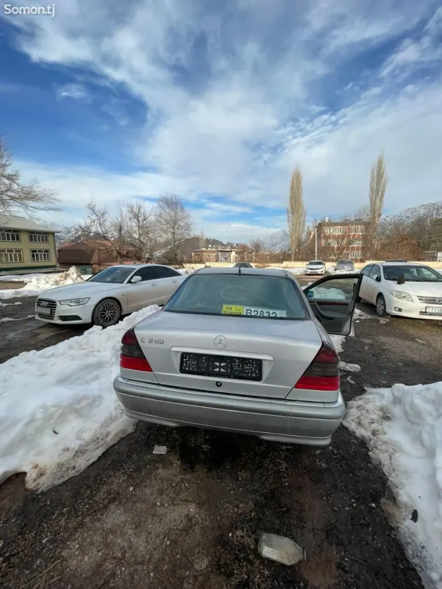 Mercedes-Benz C class 1998 · 2.0 AT