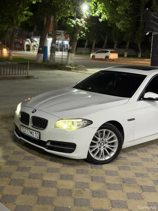 BMW 5 series 2015 · 2.0 AT