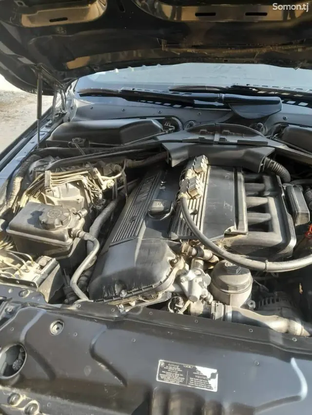 BMW 5 series 2004 · 2.0 AT