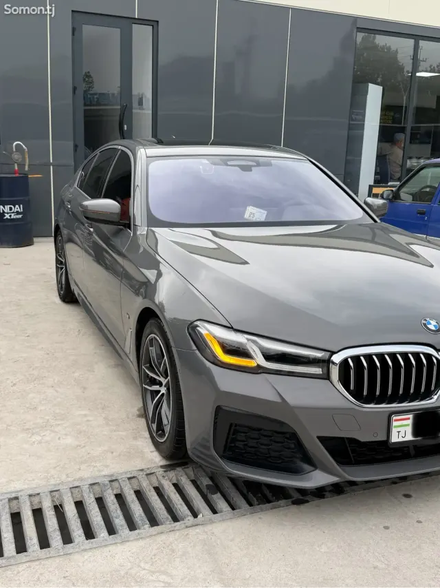 BMW 5 series 2022 · 2.3 AT