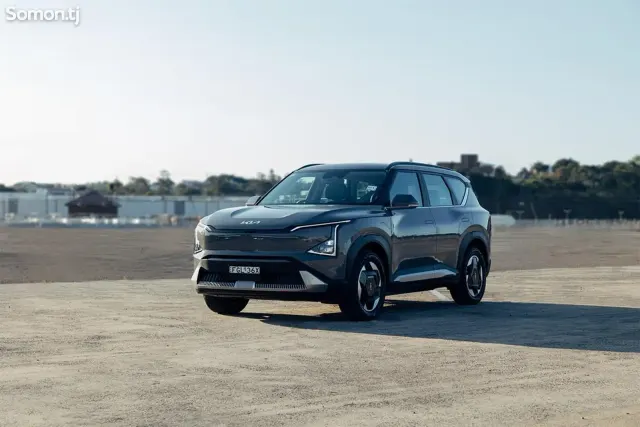 Kia EV 2025 · AT