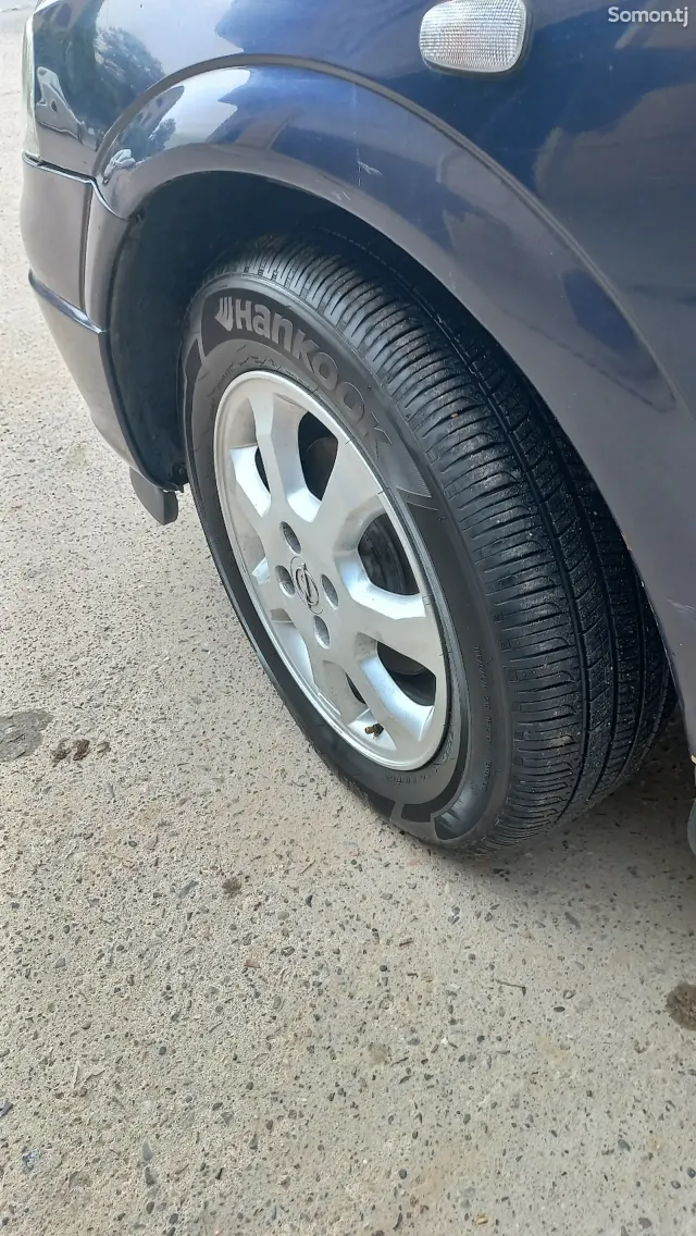 Opel Astra G 2000 · 1.6 MT