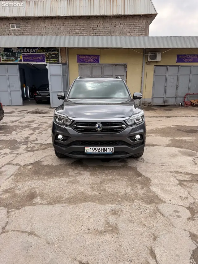 Ssang Yong Rexton 2019 · 2.2 AT