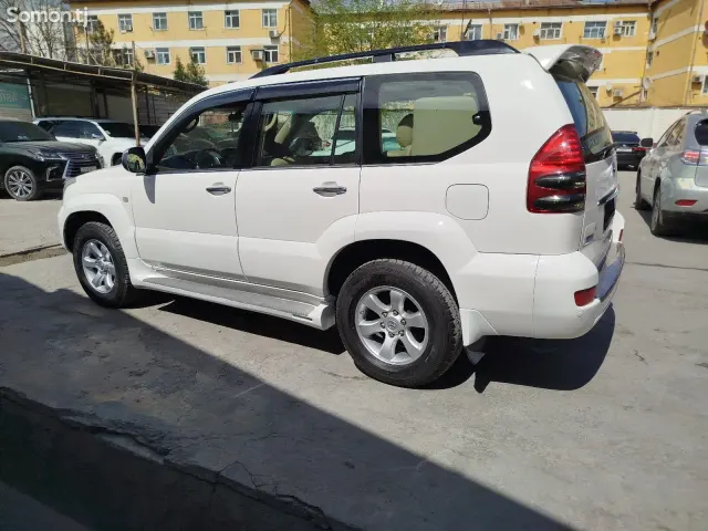 Toyota Land Cruiser Prado 2009 · 4.0 AT
