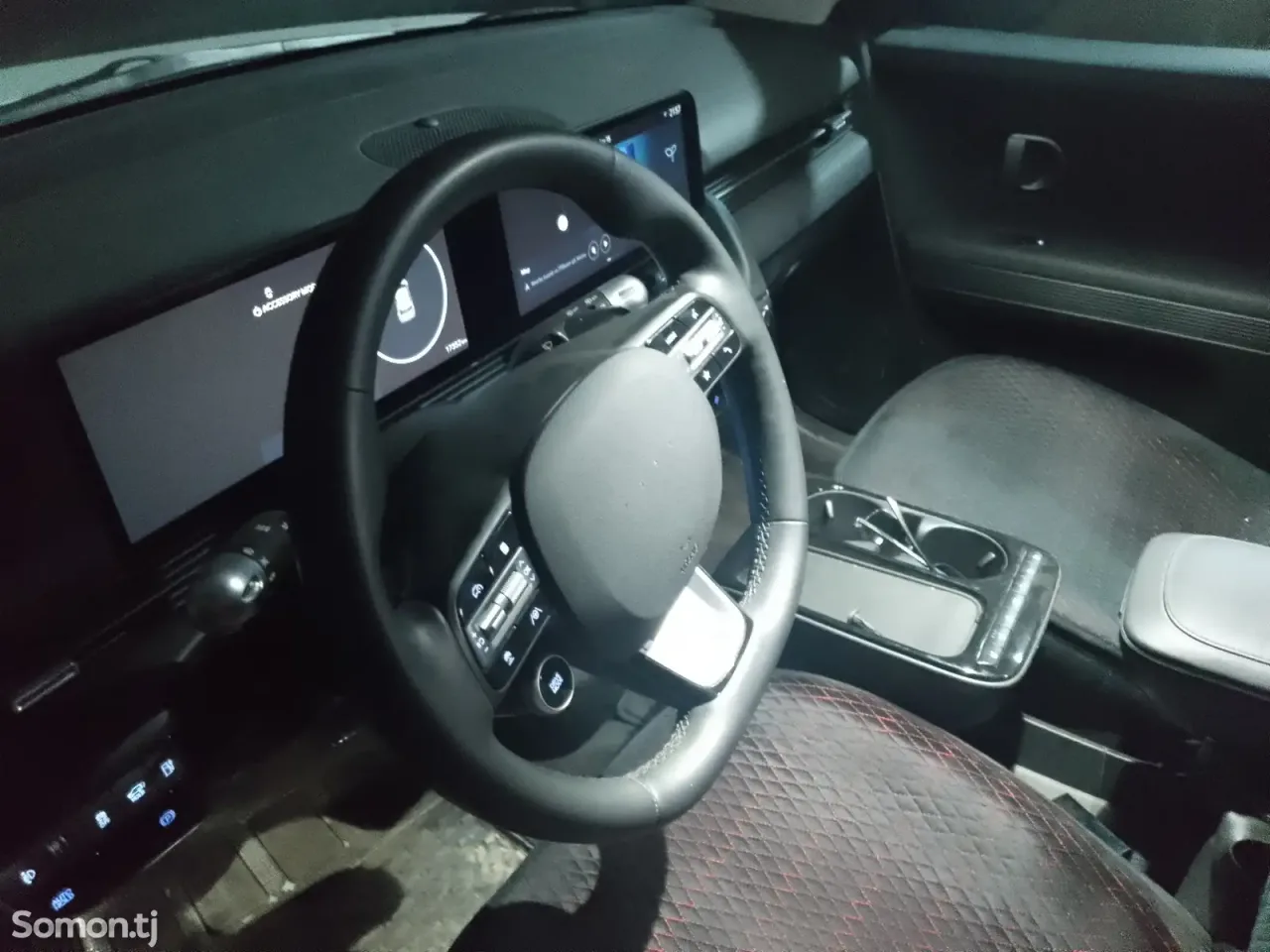 Hyundai IONIQ 2024 · AT