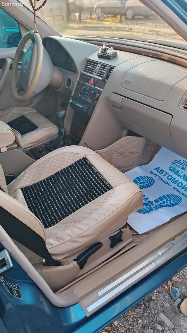 Mercedes-Benz C class 1999 · 2.2 MT
