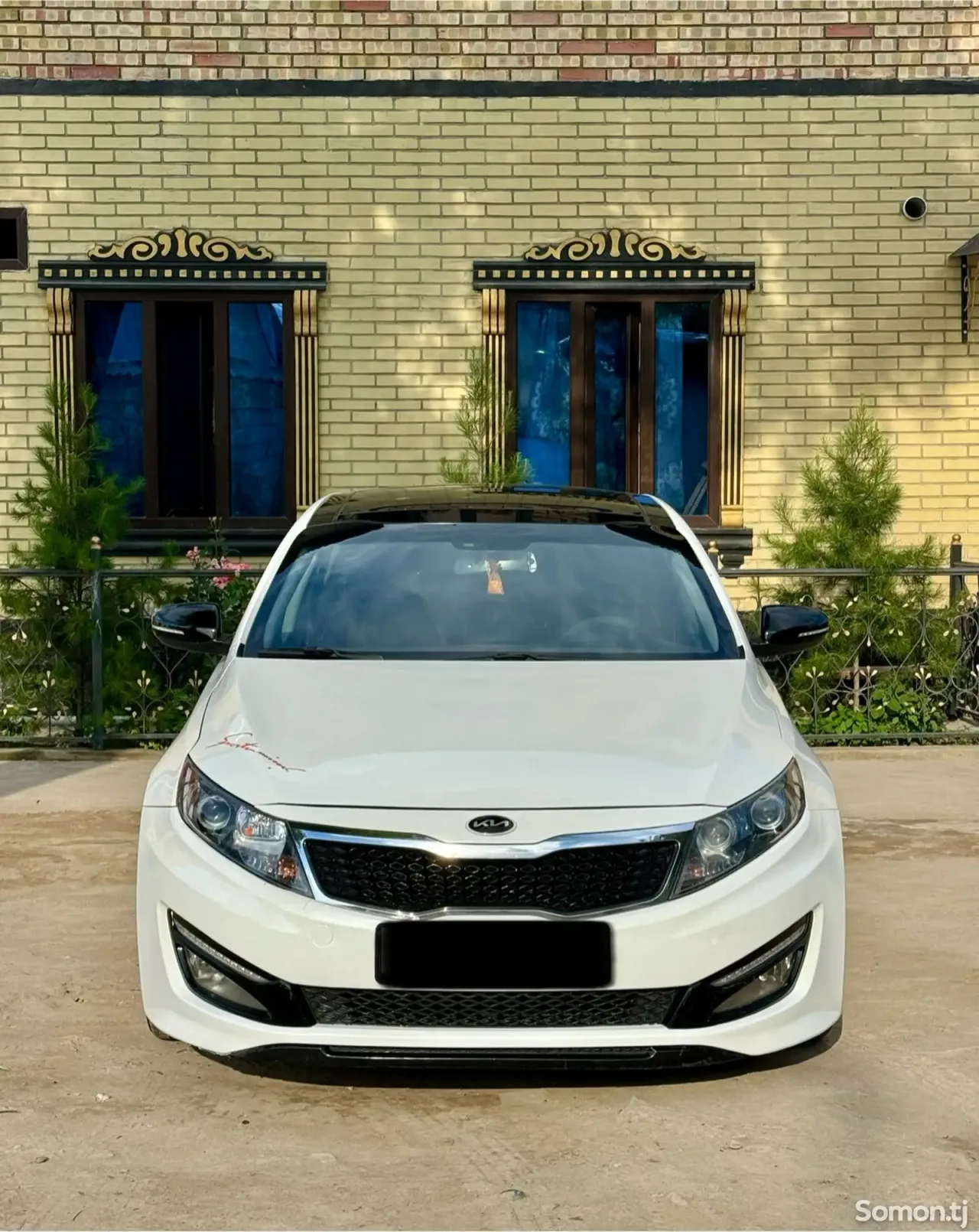 Kia K5 2011 · 2.2 AT