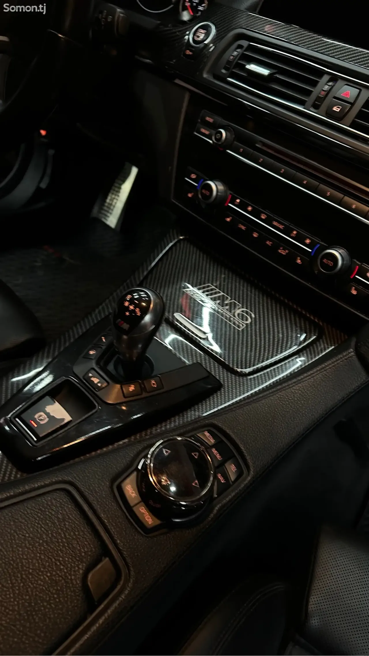 BMW M6 2014 · 4.4 AMT