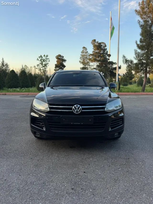 Volkswagen Touareg 2011 · 3.6 AT
