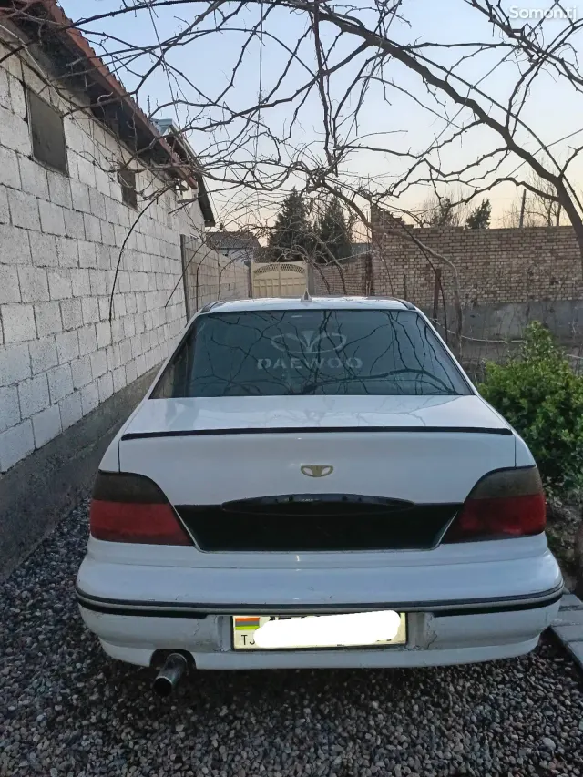 Daewoo Nexia 1995 · 1.6 MT