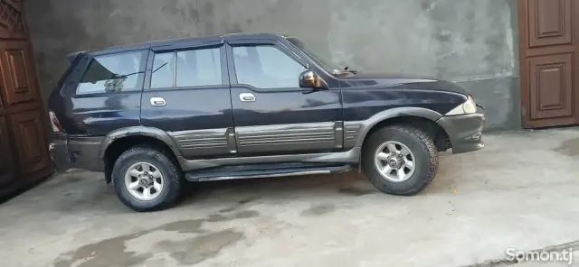 Ssang Yong Musso 2000 · 2.0 MT