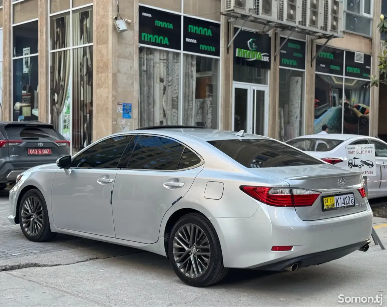 Lexus ES series 2014 · 3.5 AT