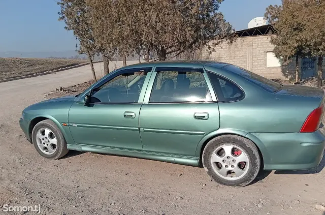 Opel Vectra B 1999 · 1.6 MT
