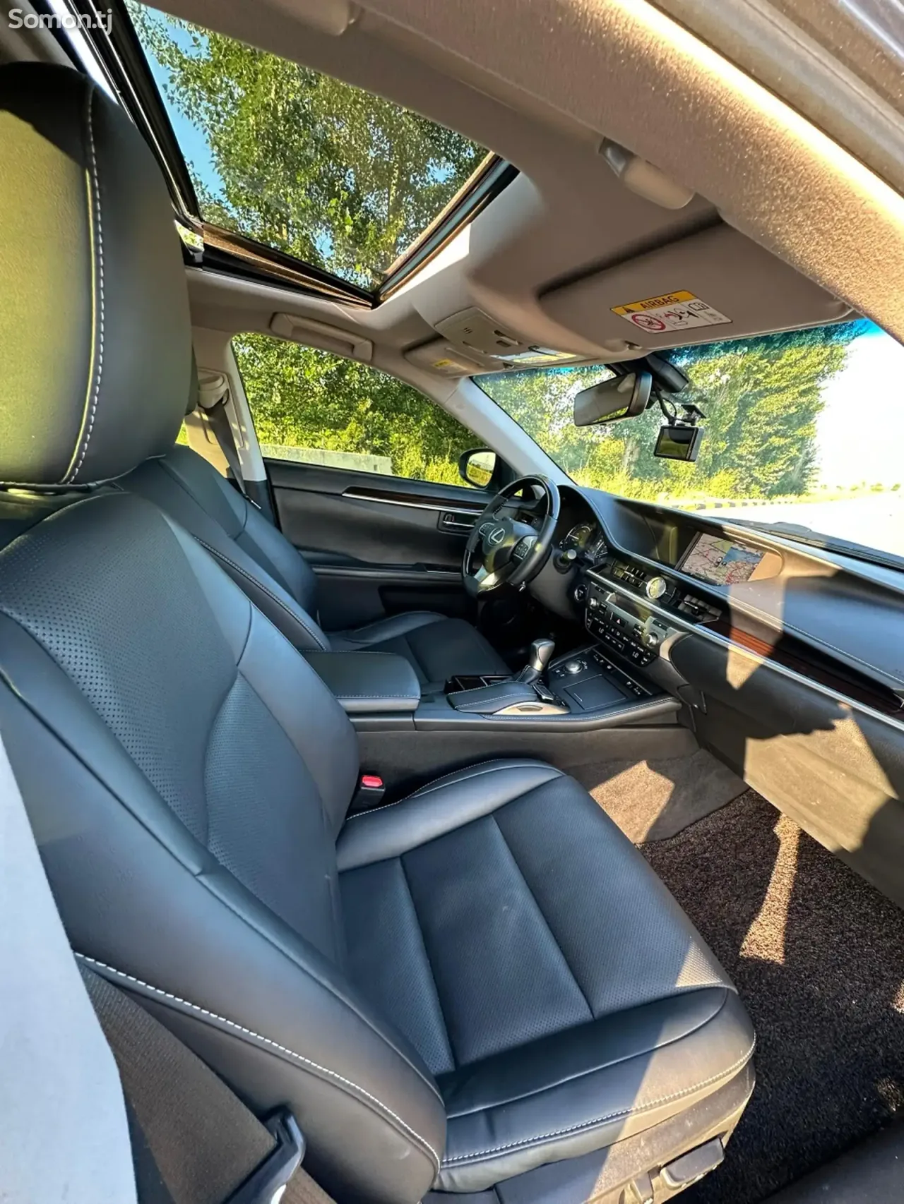 Lexus ES series 2016 · 2.5 AT