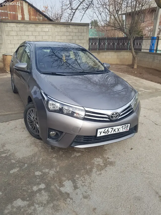 Toyota Corolla 2013 · 1.6 AT