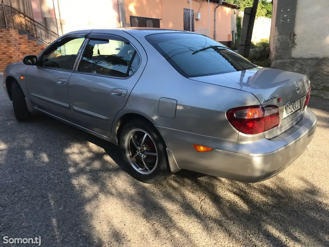 Nissan Maxima 2004 · 3.0 MT