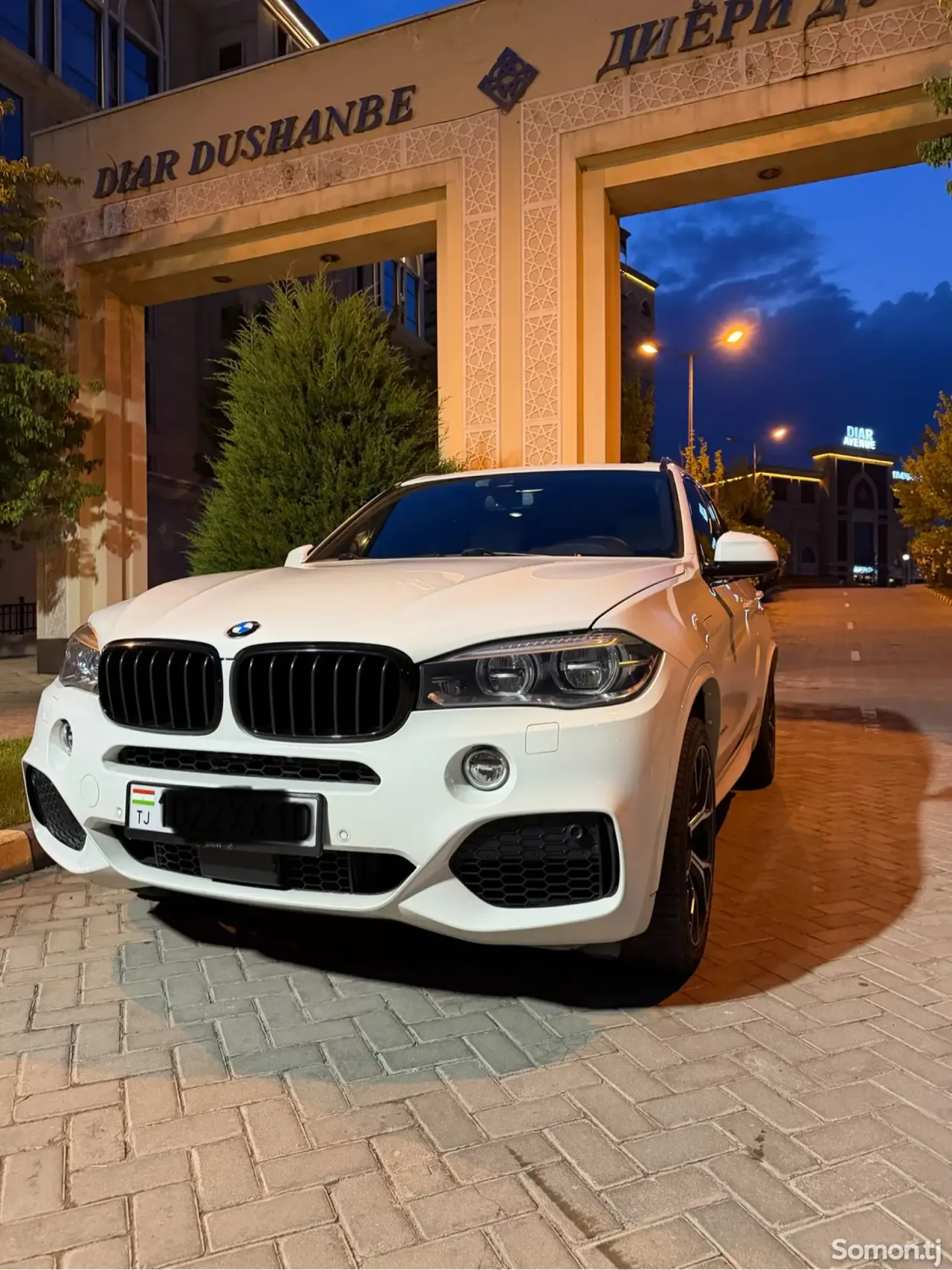 BMW X5 2017 · 2.0 AT