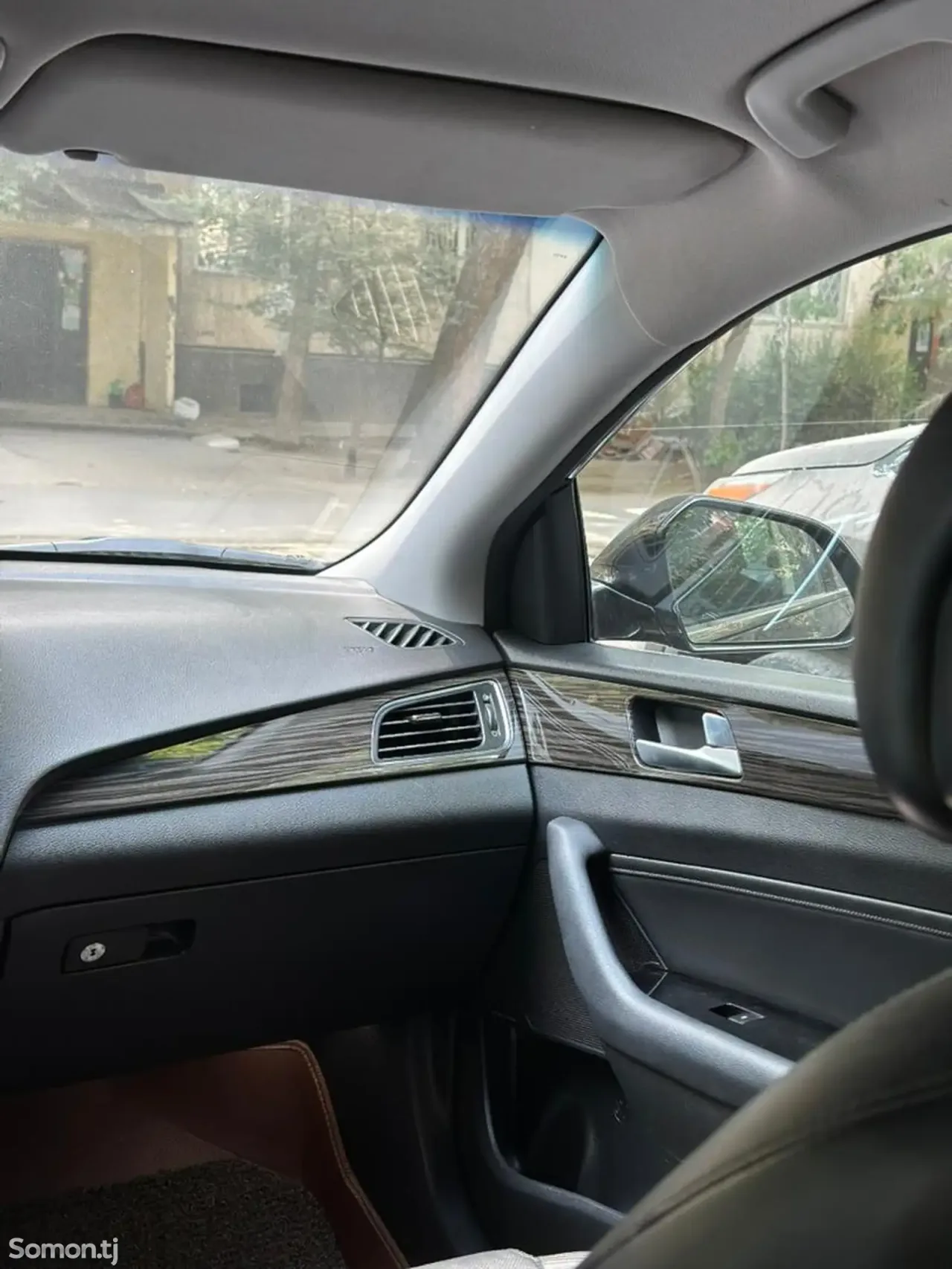 Hyundai Sonata 2015 · 2.0 AT