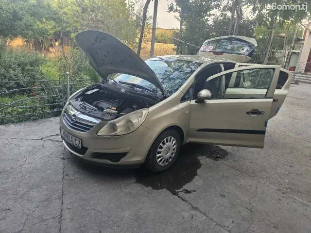 Opel Corsa 2007 · 1.2 AMT