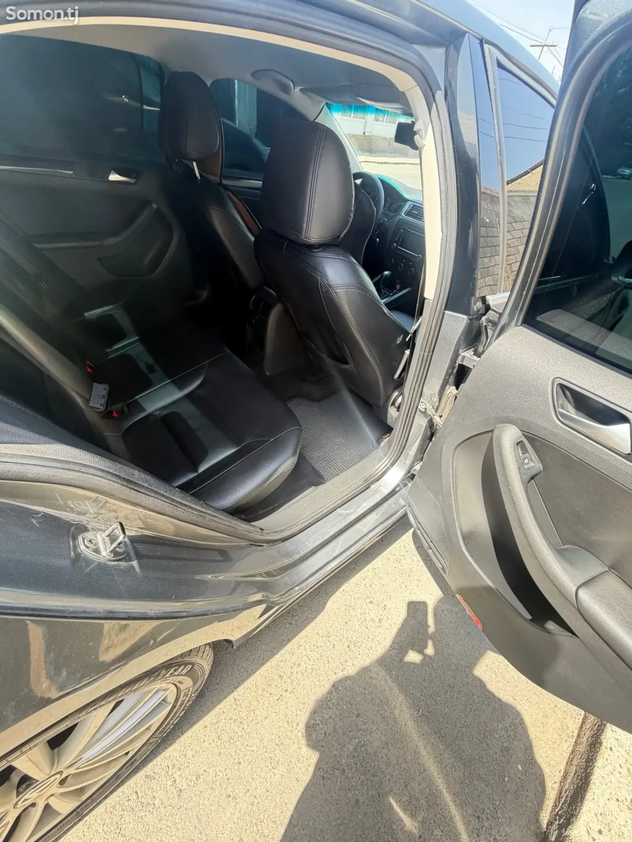 Volkswagen Jetta 2014 · 1.6 AT