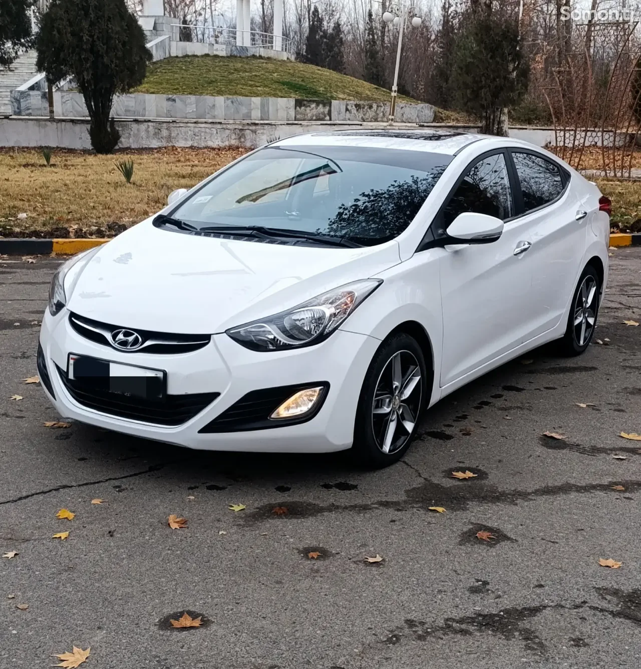 Hyundai Avante 2013 · 1.6 AT