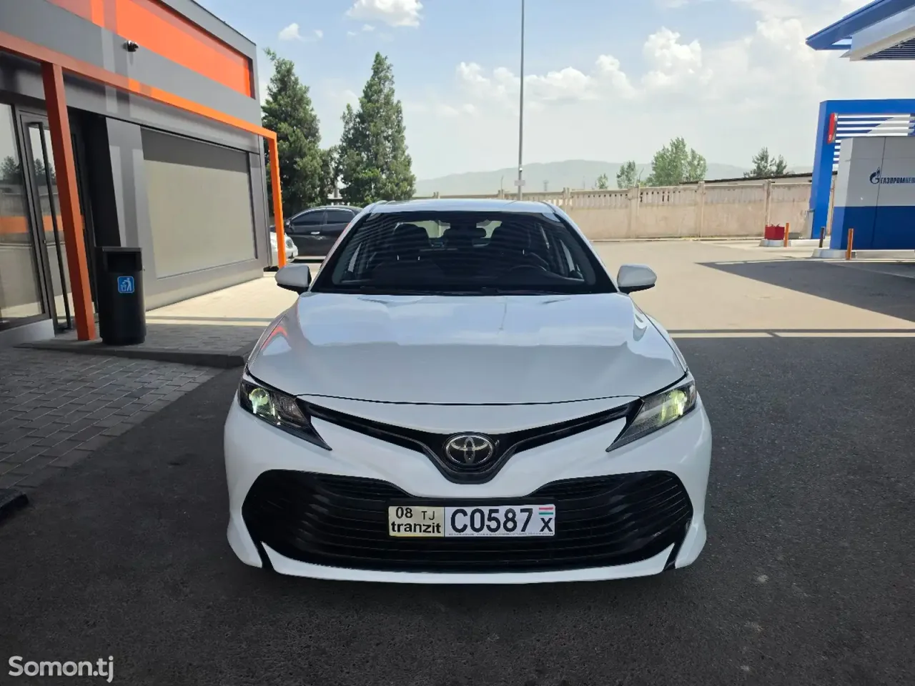 Toyota Camry 2018 · 2.5 AT