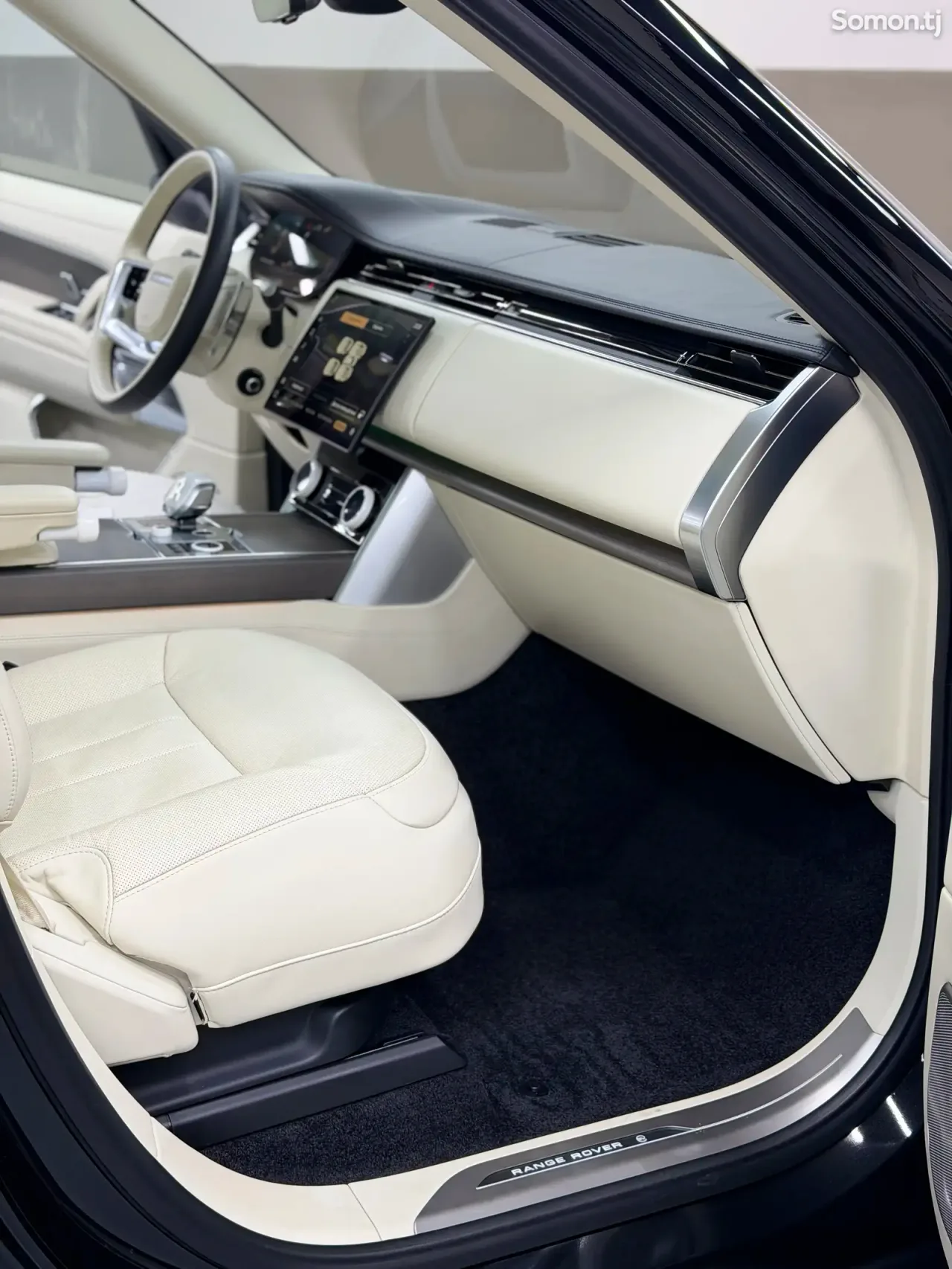 Land Rover Vogue 2024 · 4.4 AT
