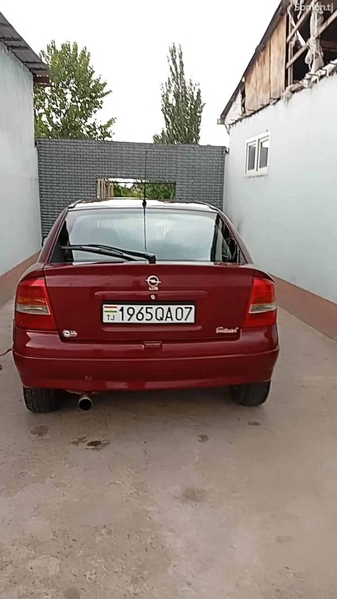 Opel Astra G 1999 · 1.6 MT