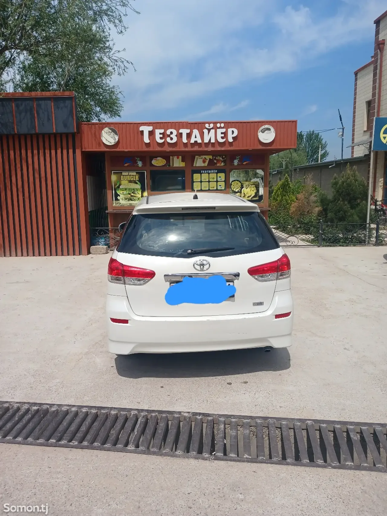 Toyota Wish 2011 · 1.8 AT