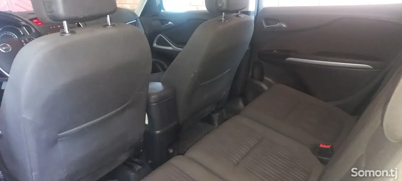 Opel Zafira 2014 · 2.0 AT