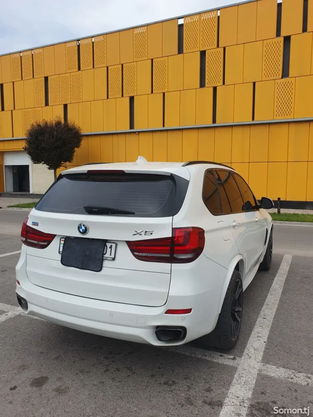 BMW X5 2016 · 3.0 AT
