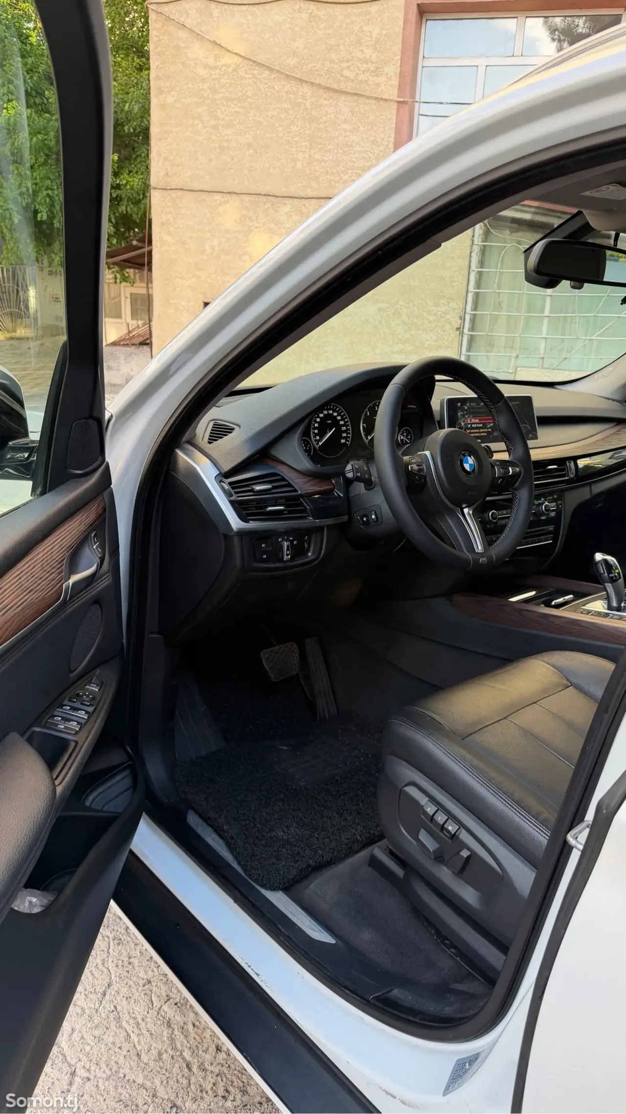 BMW X5 2014 · 3.0 AT