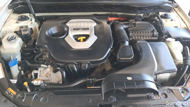 Kia K5 2015 · 2.0 AT
