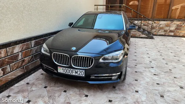 BMW 7 series 2015 · 3.0 AT