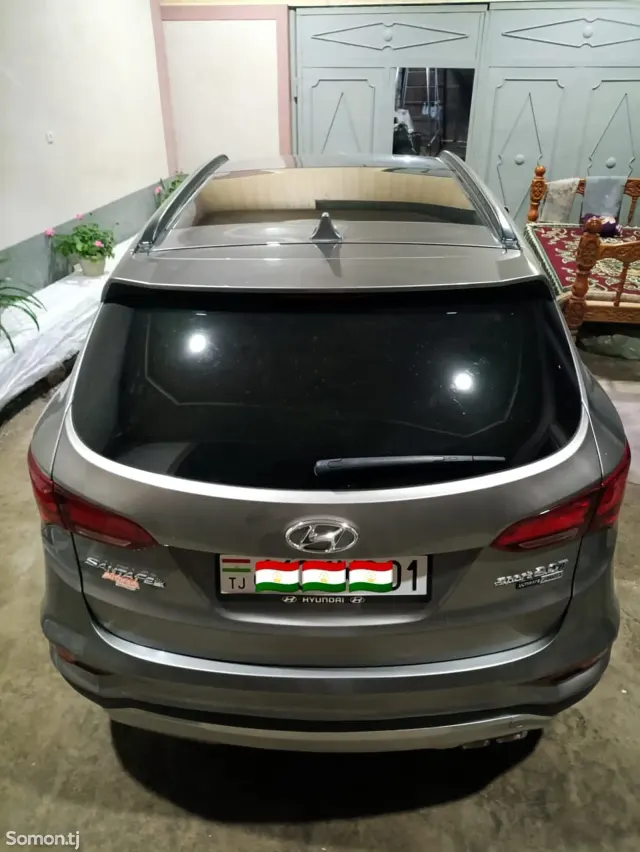 Hyundai Santa Fe 2018 · 2.0 AT