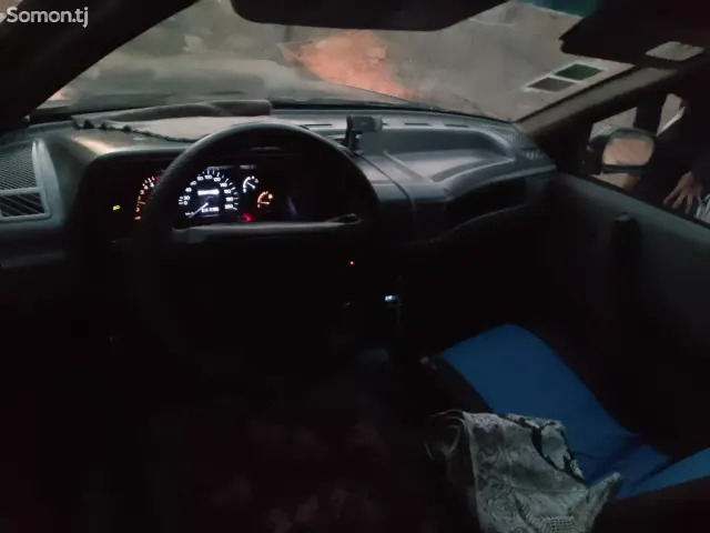 Daewoo Nexia 1996 · 1.6 MT