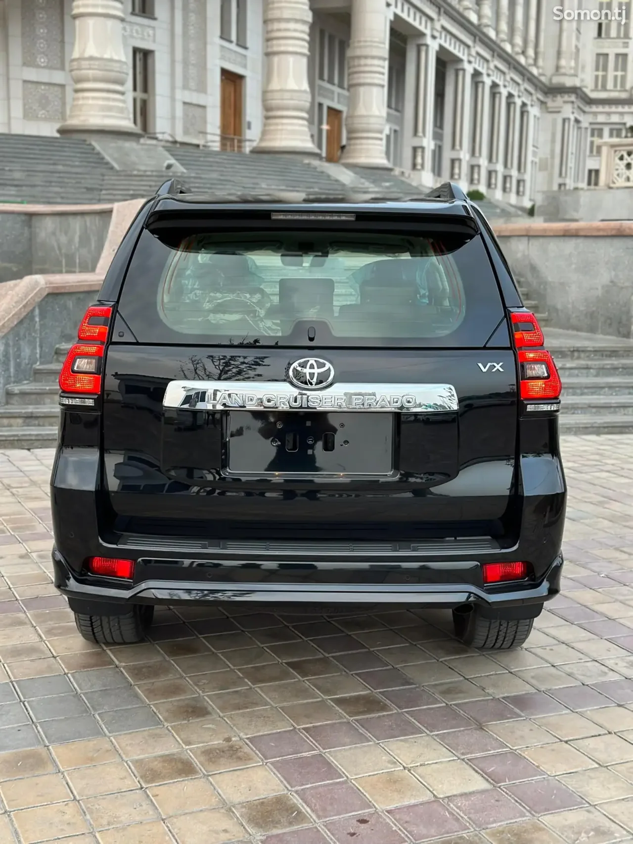 Toyota Land Cruiser Prado 2024 · 4.0 AT