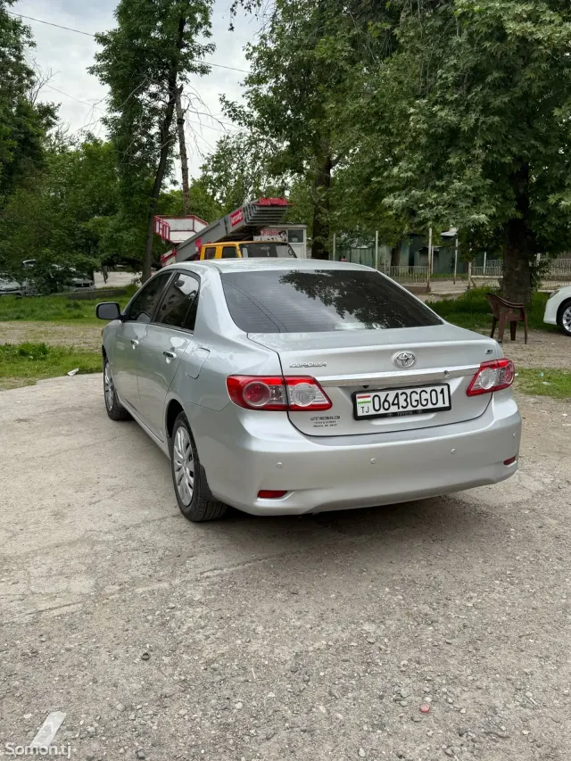 Toyota Corolla 2013 · 1.8 AT