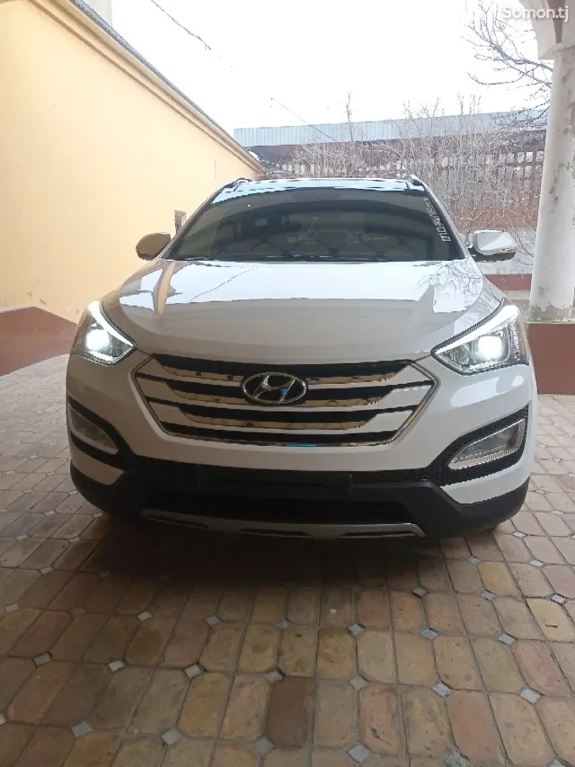 Hyundai Santa Fe 2015 · 2.2 AT