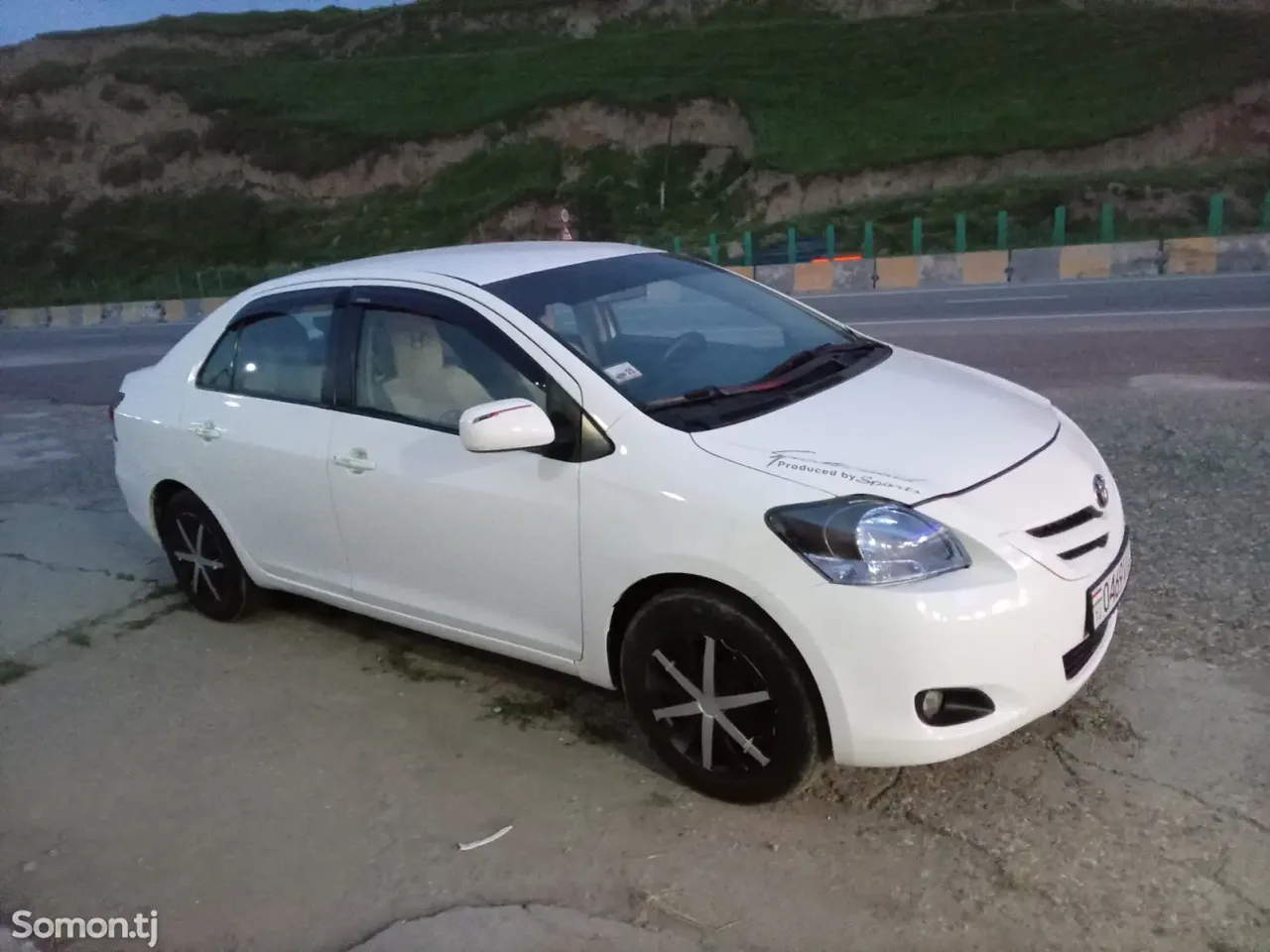 Toyota Yaris 2006 · 1.5 MT