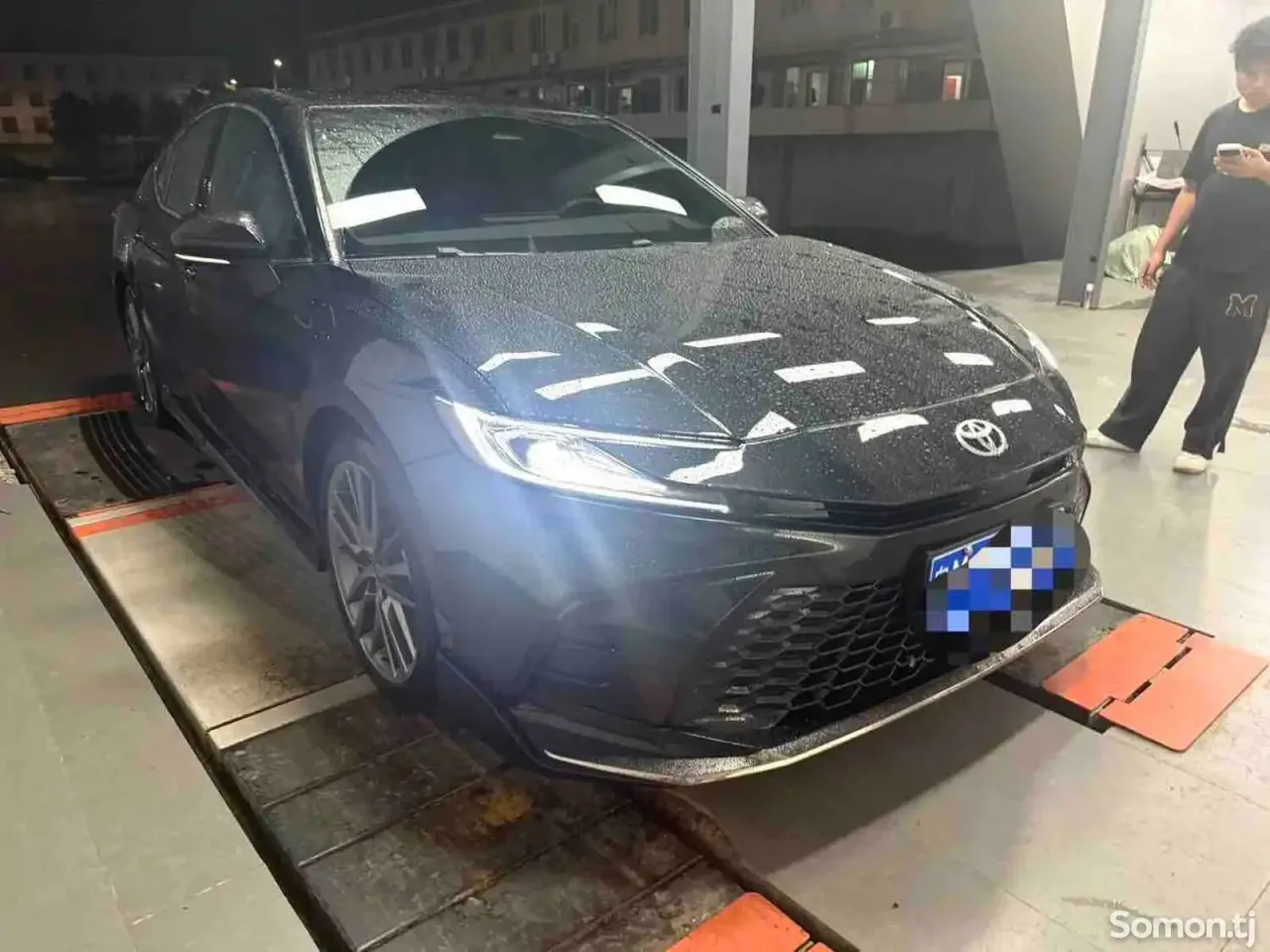Toyota Camry 2025 · 2.0 AT