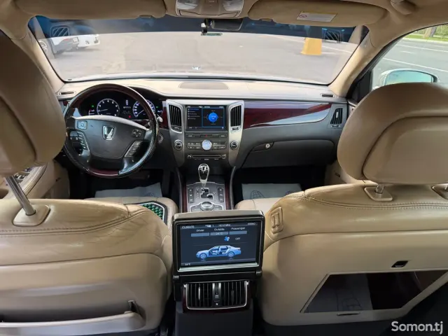 Hyundai Equus 2013 · 3.6 AT