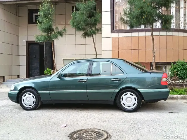 Mercedes-Benz C class 1994 · 1.8 MT